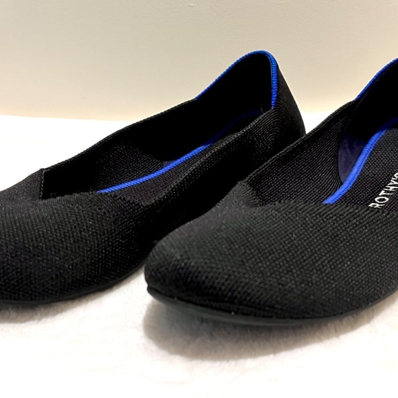 Rothy’s Women’s The Flat Round Toe Black with Blue Trim Shoe 8.5 - Picture 3 of 7